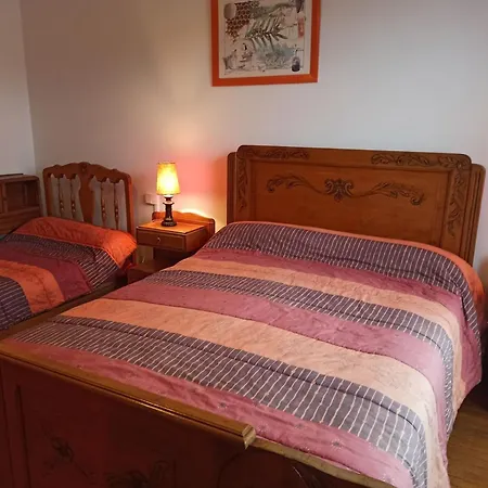 Convivial Avec 3 Chambres, Proche Du Patrimoine Historique, Cour Et équipements Inclus - Fr-1-589-38 Aouze
