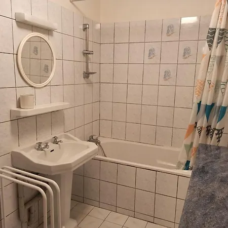 Convivial Avec 3 Chambres, Proche Du Patrimoine Historique, Cour Et Equipements Inclus - Fr-1-589-38 Tatil Evi *