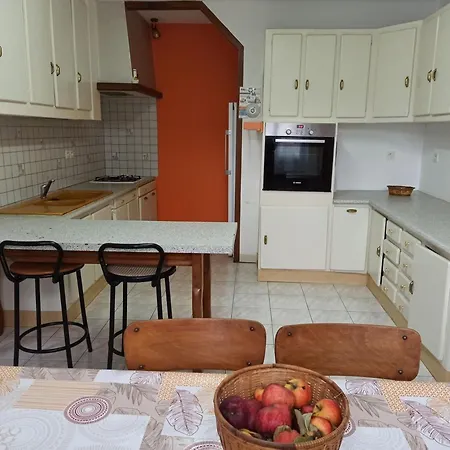 Convivial Avec 3 Chambres, Proche Du Patrimoine Historique, Cour Et Equipements Inclus - Fr-1-589-38 Tatil Evi *