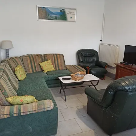 Convivial Avec 3 Chambres, Proche Du Patrimoine Historique, Cour Et Equipements Inclus - Fr-1-589-38 Tatil Evi