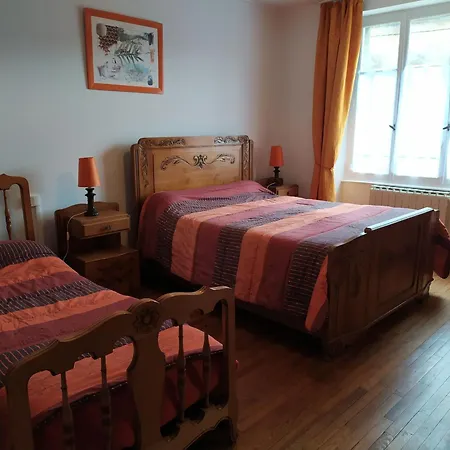 Convivial Avec 3 Chambres, Proche Du Patrimoine Historique, Cour Et équipements Inclus - Fr-1-589-38 Aouze