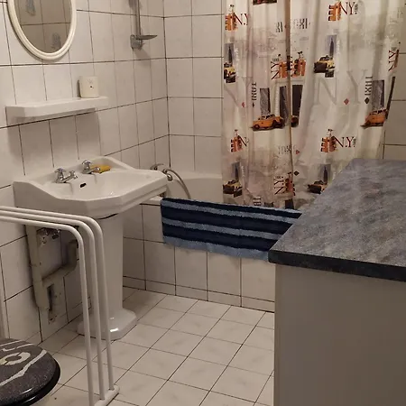 Convivial Avec 3 Chambres, Proche Du Patrimoine Historique, Cour Et Equipements Inclus - Fr-1-589-38 Tatil Evi Aouze