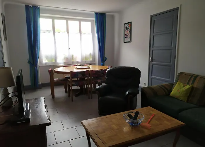 Prázdninový dům Convivial Avec 3 Chambres, Proche Du Patrimoine Historique, Cour Et Equipements Inclus - Fr-1-589-38 Aouze