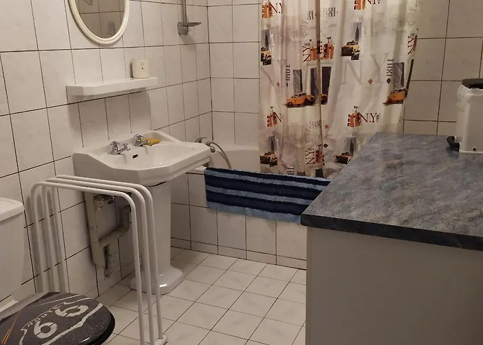 Convivial Avec 3 Chambres, Proche Du Patrimoine Historique, Cour Et Equipements Inclus - Fr-1-589-38 Prázdninový dům Aouze